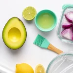 Conserver avocat ouvert : moitié d’avocat fraîche et anti-brunissement au citron
