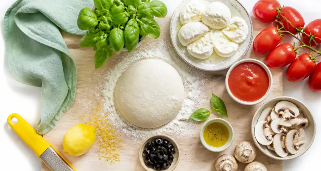 ingredient pizza frais sur plan de travail